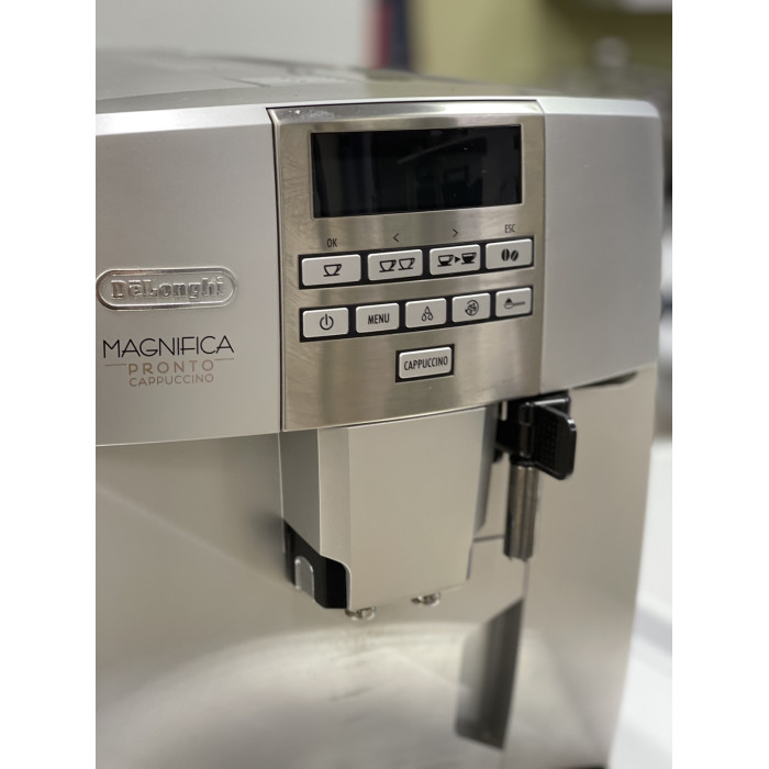 Кофемашина Delonghi MAGNIFICA ESAM 04.350.S Pronto Cappuccino Б/У