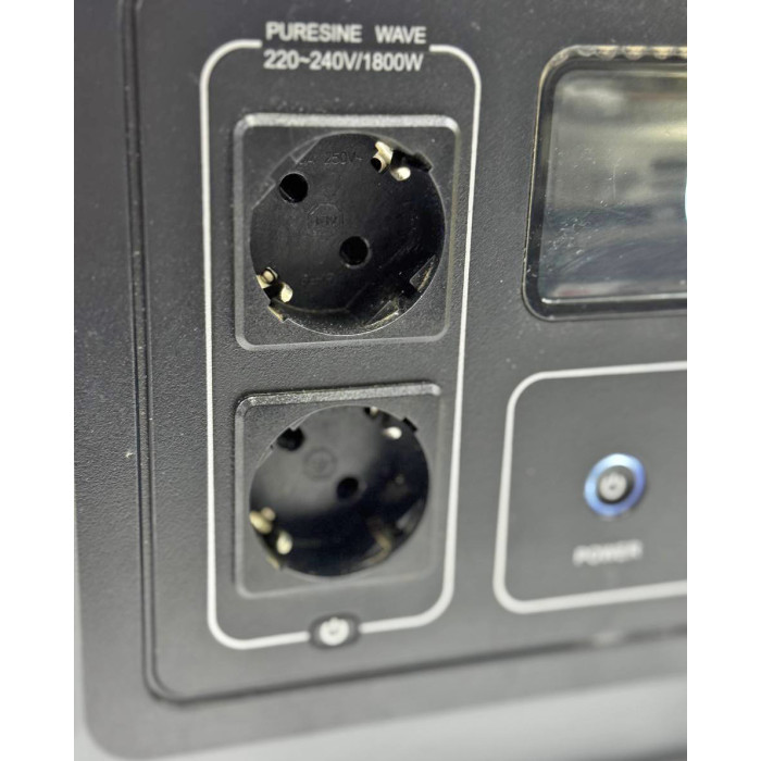 Портативна зарядна станція Craftfull CP1800