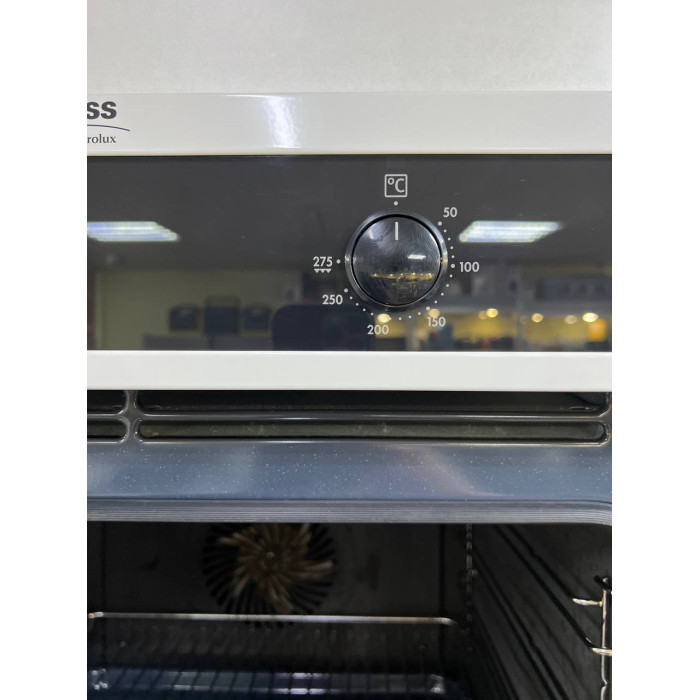 Електрична духова шафа Voss Electrolux IEL7000-HV Б/В