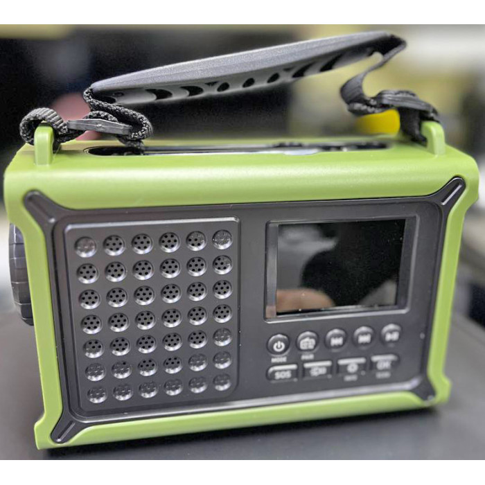 Портативне радіо з ліхтариком на сонячній батареї Rocam CR1030DAB