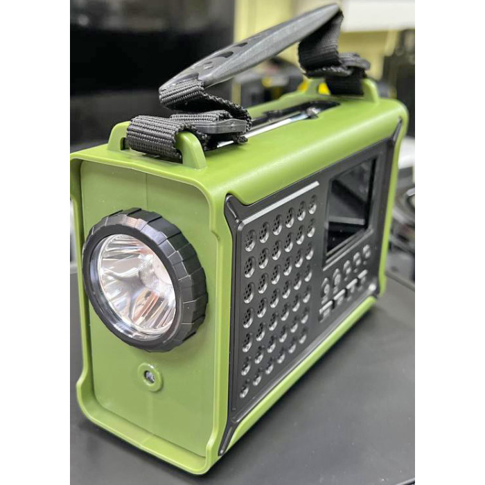 Портативне радіо з ліхтариком на сонячній батареї Rocam CR1030DAB