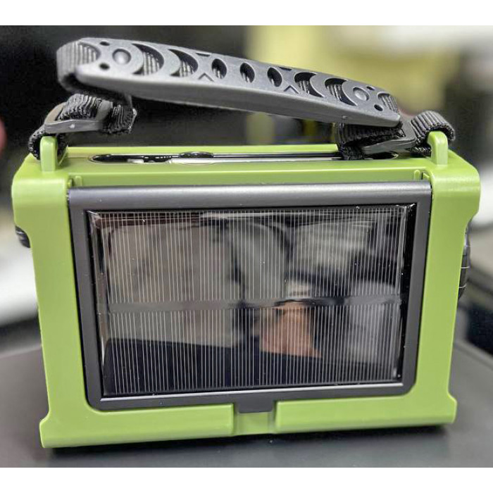 Портативне радіо з ліхтариком на сонячній батареї Rocam CR1030DAB