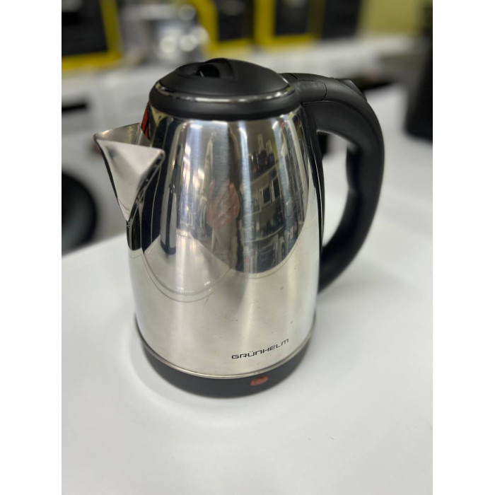 Електрочайник Grunhelm EKS-7518