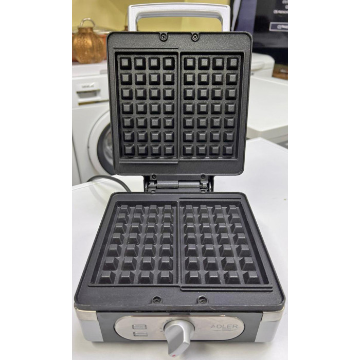Вафельниця Adler AD 3056 Б/В
