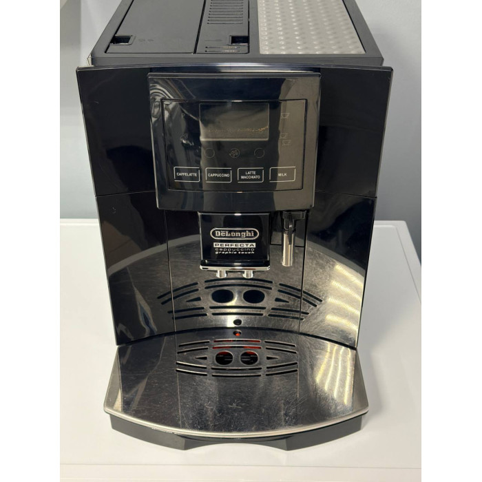 Кавомашина Delonghi Perfecta Cappuccino ESAM 5556.B Б/В