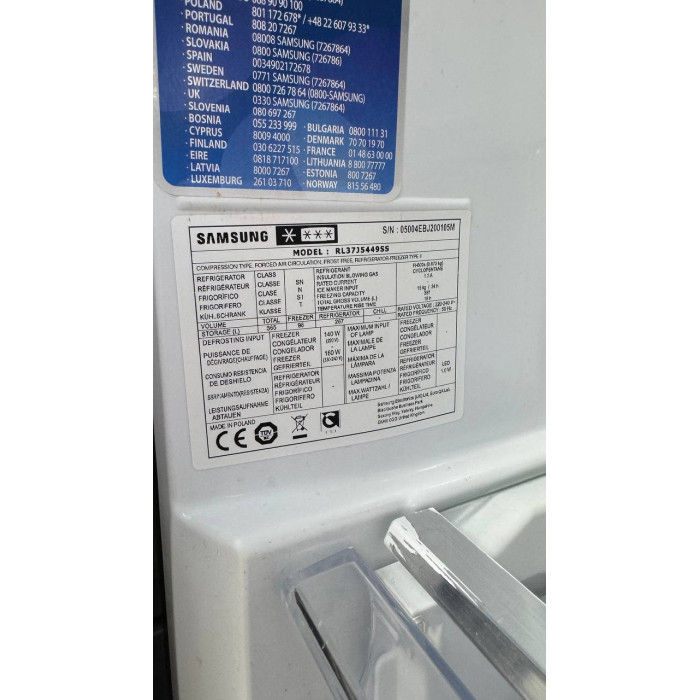 Холодильник з морозильною камерою Samsung RL37J5449SS Б/В