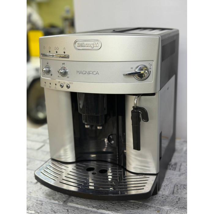 Кавомашина DeLonghi Magnifica ESAM 3200.S Б/В