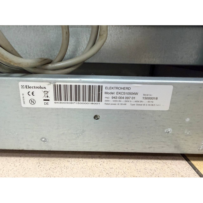 Електрична плита Electrolux EKC510504W Б/В