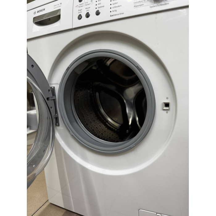Пральна машина Bosch Serie 6 WAQ28392 White Б/В