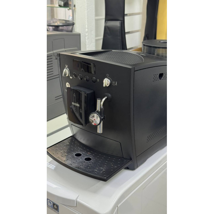 Кофемашина автоматическая Nivona CafeRomatica 667 NICR 635 Black Б/У