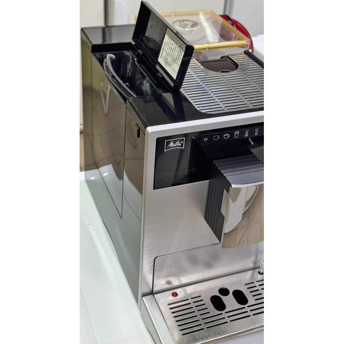 Автоматическая кофемашина Melitta CAFFEO CI E970-101 Silver Б/У