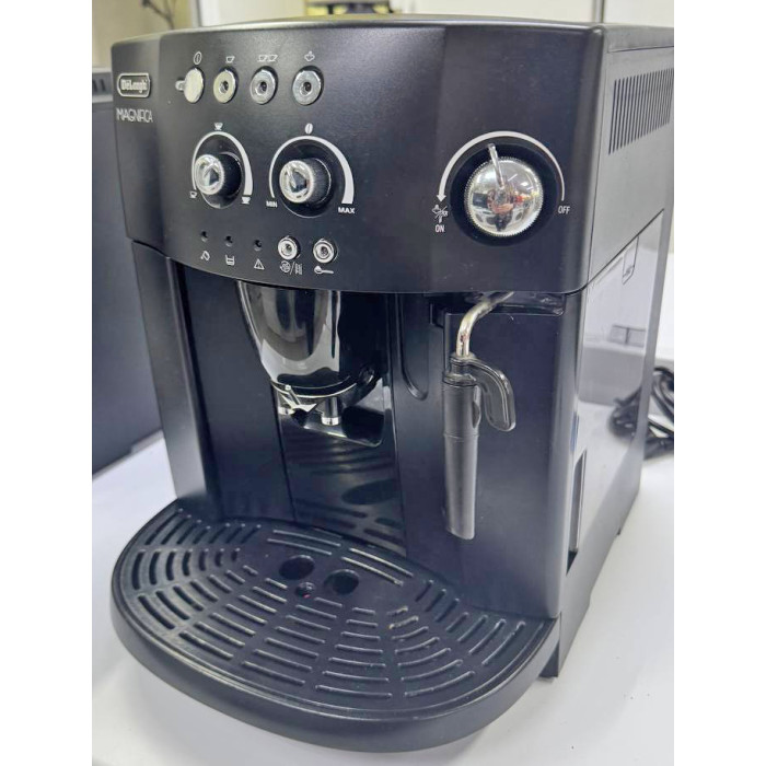 Кофемашина DeLonghi Magnifica ESAM 4000.B Б/У