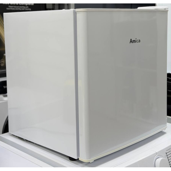 Морозильна камера Amica GB15151W Б/В