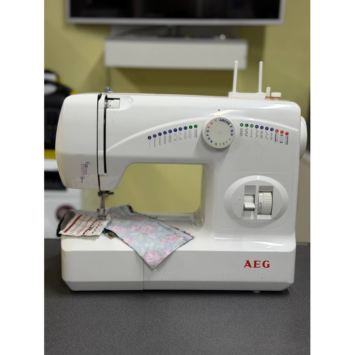 Швейна машина AEG 12210 Б/В