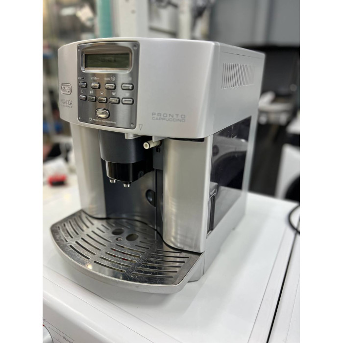Кавомашина DeLonghi Magnifica Elegance Pronto Cappuccino ESAM 3600.S Б/В