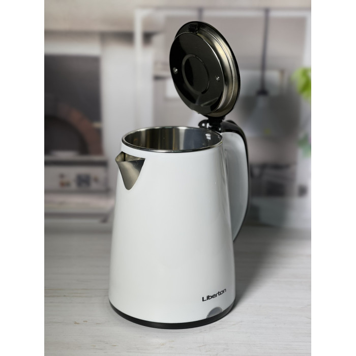 Электрический чайник Liberton LEK-1802 White