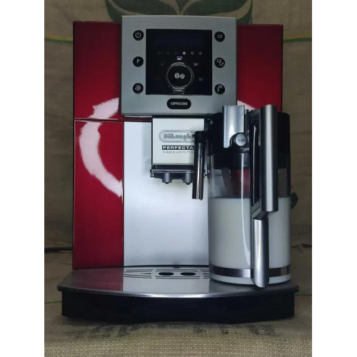 Кофемашина Delonghi Perfecta Cappuccino Red Б/У