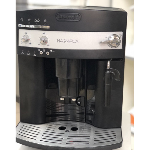 Кавоварка Delonghi ESAM 3000 B Magnifica Б/В